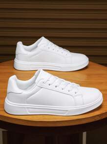 Zapatillas blancas transpirables para hombre en verano, zapatos deportivos casuales y versátiles de moda, adecuados tanto para hombres como para mujeres