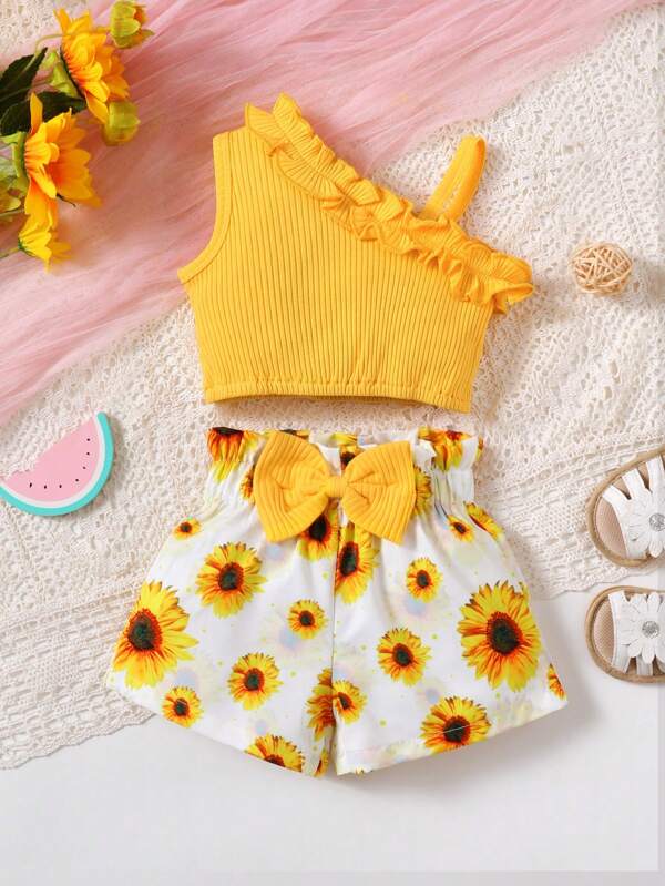 Baby Girls' Fashion Asymmetrical Neckline Pleated Lace Sleeveless Top + Sunflower Print Bow Decor Paper Bag Waist Shorts Set