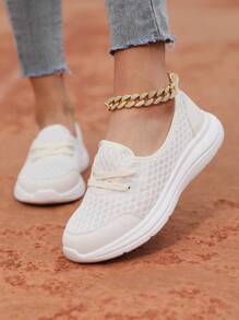 Atmungsaktive weiße Slip-On Sneaker für Damen, bequeme flache Schuhe für den Sommer
