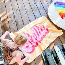 1pc RETRO-stijl gepersonaliseerde strandhanddoek gepersonaliseerde naam badhanddoek aangepaste strandhanddoek met naam buiten verjaardag vakantie cadeau