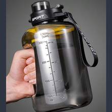 1pc New Design Large Capacity Sports Water Bottle For Men, Portable Shockproof Heat-Resistant Plastic Space Cup With Straw - Multicolor - View 2