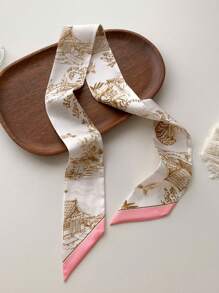 一条动物印花围巾可作为颈巾、头巾、头箍、发饰装饰，也可作为包包、衣服等的装饰，头巾、头箍、发饰、头箍是装扮的理想选择