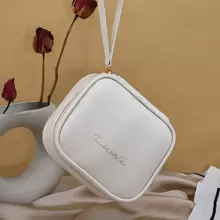 1 pièce Nouveau sac de maquillage de style crème, sac de rangement, sac cosmétique pour rouge à lèvres, portable et imperméable, petit et raffiné. Organisateur de voyage et de toilette. Accessoires avec fermeture éclair, cadeau essentiel.