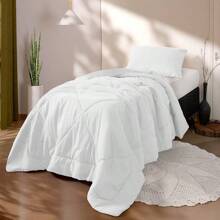 Mr Dias Bedspread - White - View 1