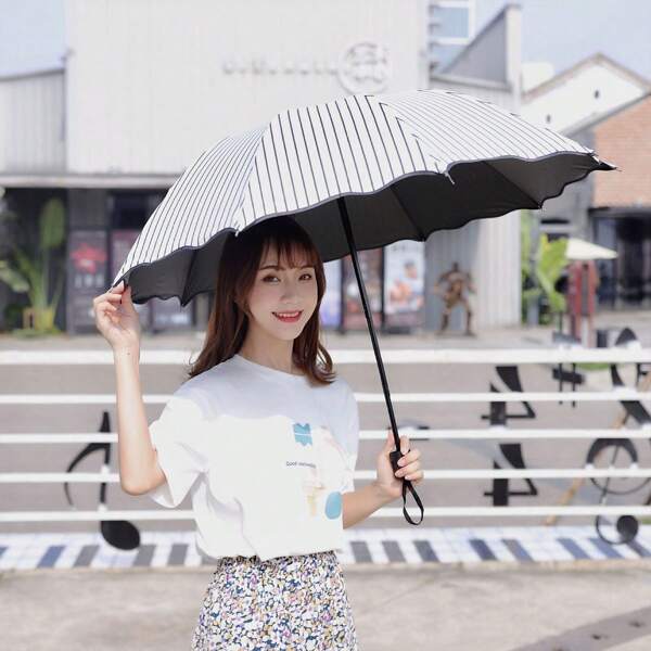 1pc 8-Bone Triple Folding Umbrella, UV Protection Floral Trim Rain/Sun Dual-Use Windproof Automatic Folding Striped Parasol For Ladies
