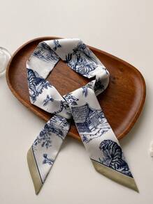 一条动物印花围巾可作为颈巾、头巾、头箍、发饰装饰，也可作为包包、衣服等的装饰，头巾、头箍、发饰、头箍是装扮的理想选择