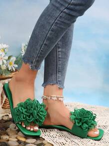 Women's Plus Size Comfortable Simple Flat Sandals With Square Toe, Big Flowers And Strap, Casual And Fashionable Shoes For Summer Beach Outfits