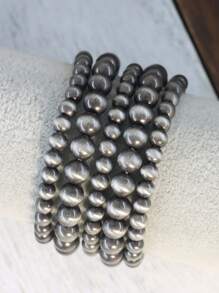 طقم من أساور للمرأة على الطراز الغربي الريفي بطلاء فضي كلاسيكي ومزين بالخرز الكاذب ، أساور المجوهرات النسائية على الطراز البوهيمي الرجعي ، مجموعة أساور المجوهرات الغربية ، أساور نسائية مناسبة للارتداء اليومي أو كهدية في المناسبات - ب-26 - مشاهدة 4