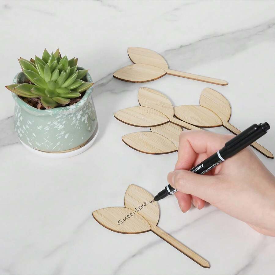 Băng keo dán cây 10/20 miếng kèm 1 bút dạ đen. Nhãn dán cây cảnh và nhãn cây giống thích hợp cho vườn ươm cây mọng nước, nhà kính trong nhà, nhà kho gia đình và ngoài trời. Lý tưởng cho hạt giống, thảo mộc trồng trong chậu, hoa và rau củ. Đồ trang trí sân vườn, chậu cây, làm vườn - Màu gỗ - Xem 1