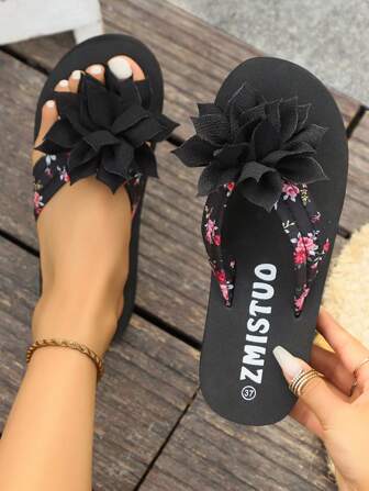 Women's Comfortable Beach Flip Flops, Spring/Summer Black Floral Slippers, Casual Outdoor Waterproof Footbed Sandals