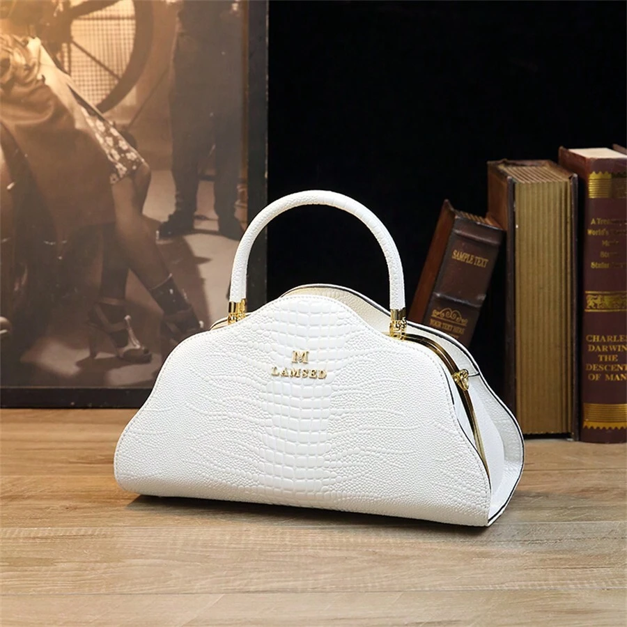 LUCY S HANDBAG 優雅雲朵造型女手提袋，經典復古鱷魚紋肩背包，適合於斜揹方式