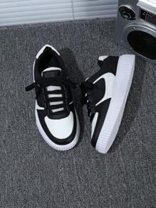 Casual And Sporty Men's Slip-Resistant Lightweight Breathable Sneakers With Colorblocks - Multicolor - View 3