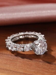 1枚婚禮新娘伴娘時尚戒指，鍍銀色調，高級水晶和方晶鑽飾，2克拉，閃亮美觀，是禮物、母親節禮物的理想選擇，適用於婚禮、晚會、泳池派對、海灘、音樂節和日常佩戴 - 銀色 - 查看 4