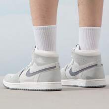 耐克男鞋 2026 新款 AIR JORDAN 1 舒适耐穿篮球鞋 DV1307-101 - 白色 - 查看 5