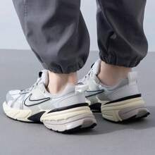 Nike Men'S Shoes 2024 New V2K Run Fashion Comfortable Lightweight Sports Casual Shoes Hj4497-100