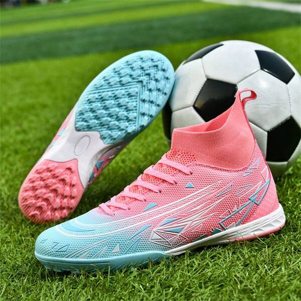 Zapatillas de fútbol de alta top con remaches en color rosa, blanco y azul grabados, calzado deportivo para padres e hijos