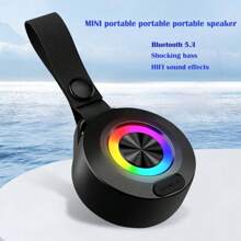 مكبر صوت بلوتوث محمول 5.0 بتصميم معلق، ستيريو عالي الدقة، أضواء RGB واطئة السطوع، مقاوم للماء IPX4، مناسب للرياضات الخارجية، الركوب، الألعاب، الاستماع إلى الموسيقى والصوت، قابل لإعادة الشحن مع عمر بطارية طويل.