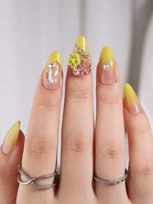 30 piezas de falsas uñas amarillas con degradado de gelatina de limón, decoradas con pequeñas flores verdes de aguacate 3D, perlas y diamantes de imitación, con 1 tubo de pegamento de gelatina y 1 lima de uñas. Juego de uñas postizas para llevar y suministra para uñas - Mostaza Amarilla - Ver 5