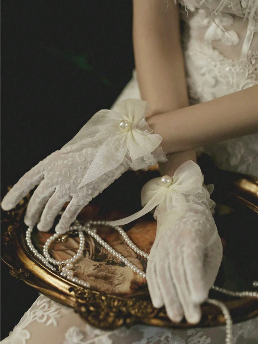 1pc Luxurious Bridal Wedding Gloves, Crop Style Mesh Gloves, Pearl & Bowknot Decor, Lace Bridesmaid Dress Accessories, For Wedding Party & Photography, Elegant Romantic Women Lace Gloves, Ivory Valentine's Day Valentines Autumn Accessories