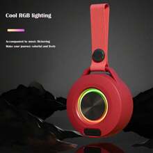 مكبر صوت بلوتوث محمول 5.0 بتصميم معلق، ستيريو عالي الدقة، أضواء RGB واطئة السطوع، مقاوم للماء IPX4، مناسب للرياضات الخارجية، الركوب، الألعاب، الاستماع إلى الموسيقى والصوت، قابل لإعادة الشحن مع عمر بطارية طويل.