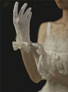 1pc Luxurious Bridal Wedding Gloves, Crop Style Mesh Gloves, Pearl & Bowknot Decor, Lace Bridesmaid Dress Accessories, For Wedding Party & Photography, Elegant Romantic Women Lace Gloves, Ivory Valentine's Day Valentines Autumn Accessories