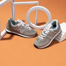 New Balance NB 574 系列男女通用休闲复古跑鞋 ML574EVG - 灰色 - 查看 2