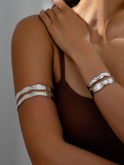 1 conjunto de pulseira e bracelete geométricos ocos, estilo vintage exagerado, europeu e americano