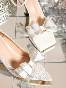 1 par (2 piezas) de Clips para zapatos con diseño de lazo de malla de pedrería, accesorios versátiles para tacones altos y tenis, adecuados para la decoración de bodas y fiestas - Plateado - Ver 4