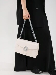 1pc Fashionable New Ivory White Shoulder Bag With Chain Strap, Spacious Multi-Layered Crossbody Bag For Women