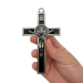 BONITTER Antik silvervägg Cross-St. Benedict Metal Wall Art-5,0 tum x 2,7 tum svart vit brun emalj ge välsignelse och den andliga heliga: trospresent till dina bekanta