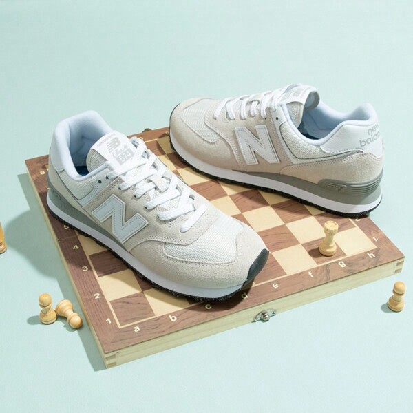 New Balance Sapatos masculinos e femininos 2024 Novos sapatos esportivos casuais da série 574 Sapatos de corrida retrô Ml574Evw