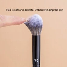 1pc #79 Contour Brush For Highlighting And Contouring Makeup, Synthetic Hair,Foundation Brush,Concealer Brush,Blush Brush,Contour Brush,Blush Brush,Bronzer Brush,Powder Brush,Foundation Brush,Blush Brush - Black - View 4