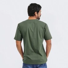 Camiseta Básica Unissex Tecido Algodão Premium CARINHA DE GUITARRA EMBARAÇADA EM CAIXAS DE SOM Streetwear Style Oversized