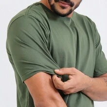 Camiseta Básica Unissex Tecido Algodão Premium CARINHA DE GUITARRA EMBARAÇADA EM CAIXAS DE SOM Streetwear Style Oversized