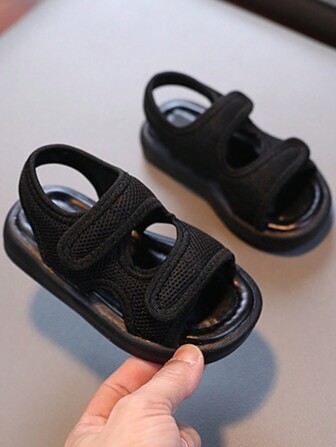 1雙兒童運動涼鞋，舒適的戶外沙灘簡約風格涼鞋，適合夏天