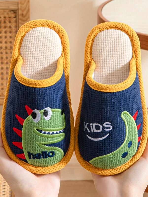1pair Cute Cartoon Dinosaur Boys Slippers, Spring/Autumn, Indoor/At-Home, Closed Toe, Fabric, Children Four Seasons Slippers
