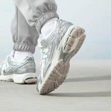 New Balance Shoes 2024 New 1906R Series Sports Casual Shoes Retro Running Shoes Chunky Sneakers M1906Ree