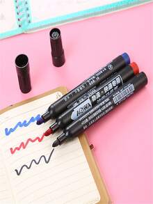 Oil-Based Marker With Thick Tip, 700 Quick Drying And Waterproof For Logistics Marking, Black/Red/Blue - Red - View 1
