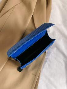 Fashionable Large Flap Shoulder Bag With Chain Strap And Quilted Diamond Pattern - Blue - View 11