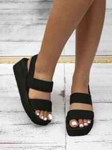 Kate Miuch Women's Classic Retro Style Four-Season Miu-Inspired Thick-Soled Wedge Heel Roman Sandals With A Sense Of High-End Style, Parisian-Style Simplicity, Romantic Open-Toe Design, And Comfortable Breathable Material. Suitable For Parties, Dinners, Sexy And Charming Fairy Style. Black Square-Toed Sandals With Woven Straw Textured Sole And Wedge Heel.
