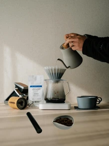 KTshxap 1pc White Coffee Beans Measuring Cup Tray Ceramic Coffee Beans Weighing Plate Porcelain Tea Dispenser, Coffee Gift, Tea&Coffee Beans Vessel, Tea Accessory, Pure Ceramic Dosing Vessel Fit Coffee Or Tea School Supplies Back To School - White - View 3