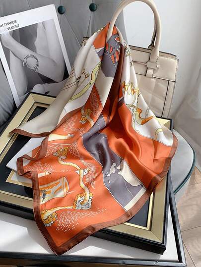 1条70厘米方形方巾/头巾，几何印花，用途广泛，可作腰带、包包装饰、头带、时尚领巾等。