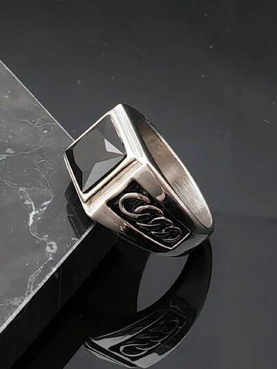 2026 Nuevos anillos de dedo de hombre de estilo simple de acero inoxidable plateado, 36 anillos de graduación