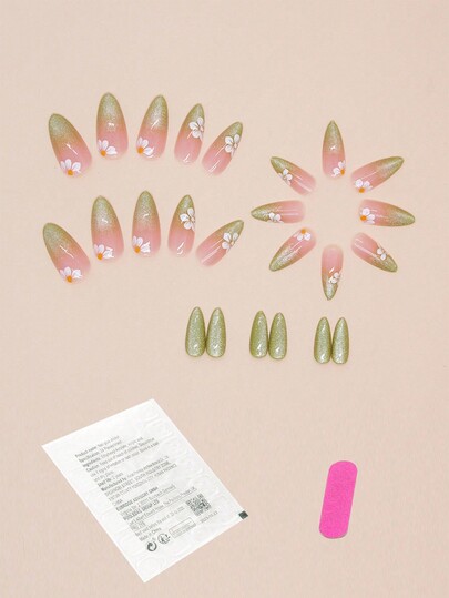 24ピース クロップ フレンチスタイル シンプル グラデーションスターネイルチップセット、ネイルファイルとジェリージェル付き