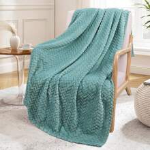 Soft Cozy 3D Decorative Jacquard Flannel Blankets, Lightweight Fuzzy Plush Warm Throws For All Seasons