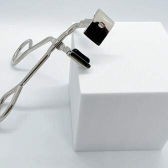 Pinza arricciaciglia in acciaio inossidabile, mini, portatile, per ciglie inferiori, pinza arricciaciglia segmentata, per modellare le ciglie, accessori per il trucco, economica, decorazione per la stanza, il bagno, il viaggio, la camera da letto