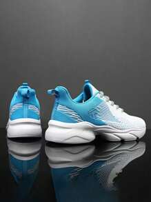 Zapatos casuales de primavera de moda de gran tamaño para hombres, ligeros, malla transpirable en múltiples colores, zapatos deportivos cómodos y de moda, suela blanda, superficie suave, zapatos para caminar - Azul - Ver 3
