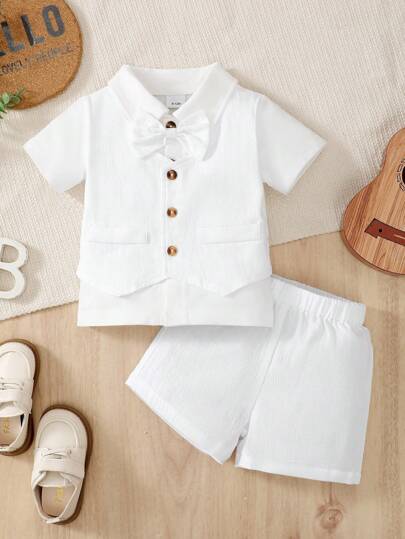 (3 件套) 洗礼日男婴洗礼套装，短袖衬衫配拼布背心设计 + 短裤 + 小领结