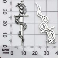 10/16 bucăți Breloc de sabie cavaler șarpe de Halloween Breloc de sabie de argint antic cuțit de metal pandantive Colier Fabricare de bijuterii Accesorii artizanale