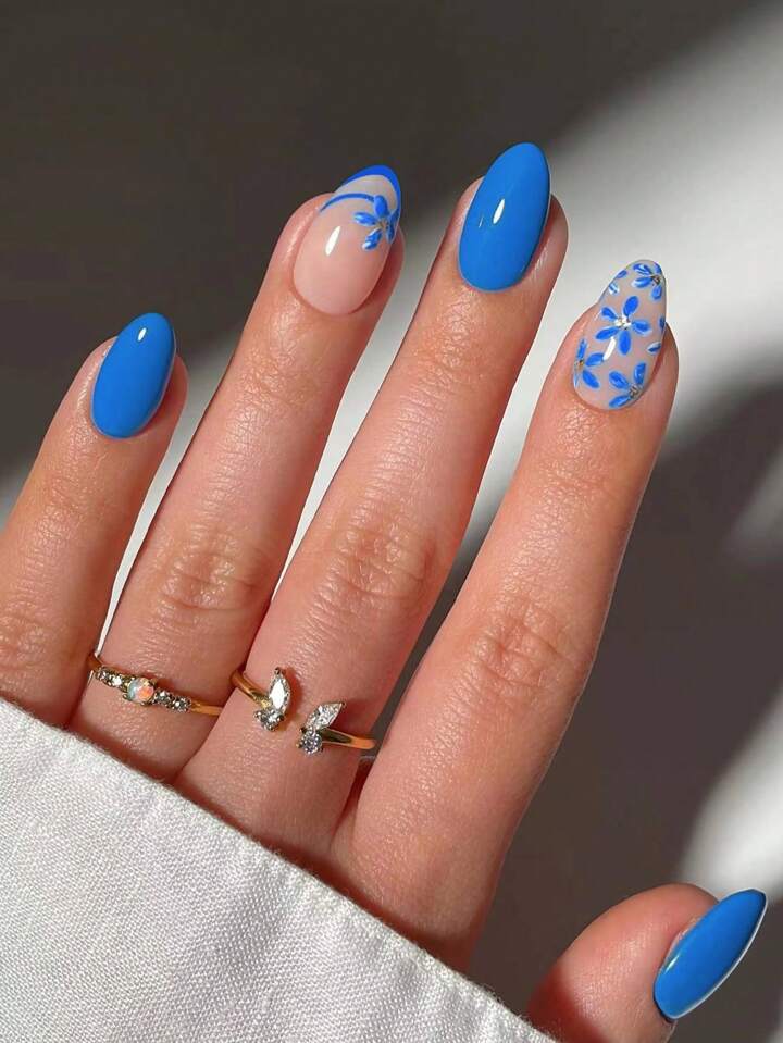 Blue Floral Short Nail Inspo